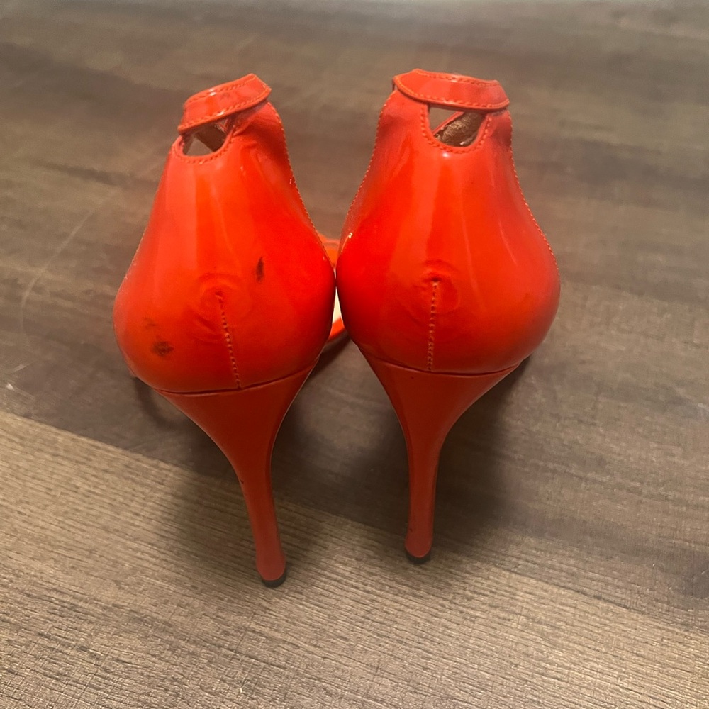Stuart Weitzman Vibrant Red Heels - Picture 3 of 3